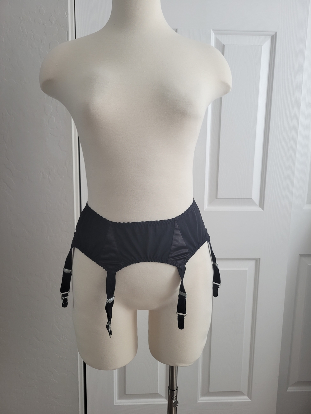What Katie Did Black Maitresse Garter/Suspender Belt